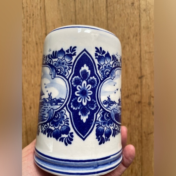 Royal Delft blue ship hand painted mug - Picture 2 of 5